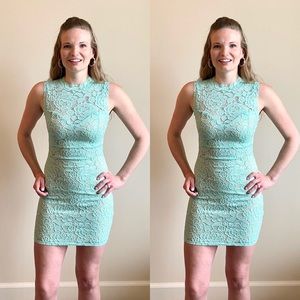 Filly Flair mint lace overlay fitted dress shoes S